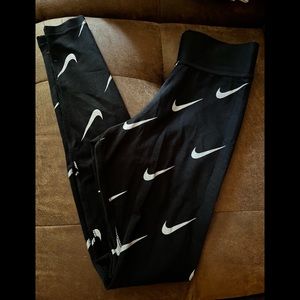Womens Nike Check Leggings